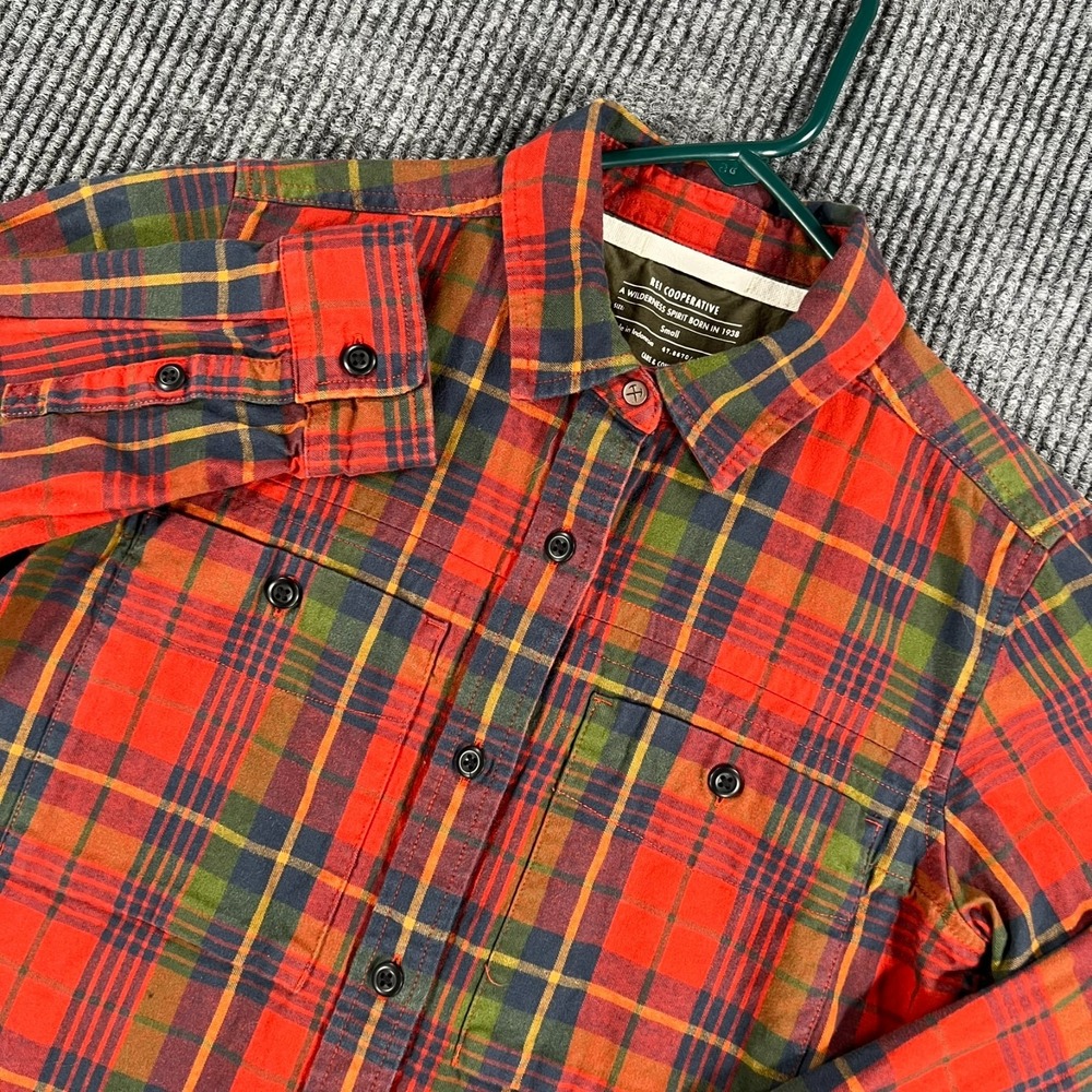 REI Coop Shirt Womens Small Red Plaid Long Sleeve Flannel Button Up Outdoor Hike